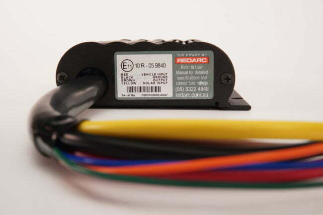 Redarc BCDC Classic Under Bonnet 25A DC Battery Charger - Image 3
