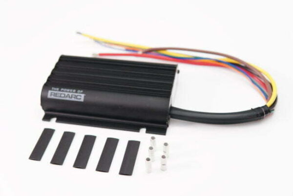 Redarc BCDC Classic Under Bonnet 40A Battery Charger - Image 4