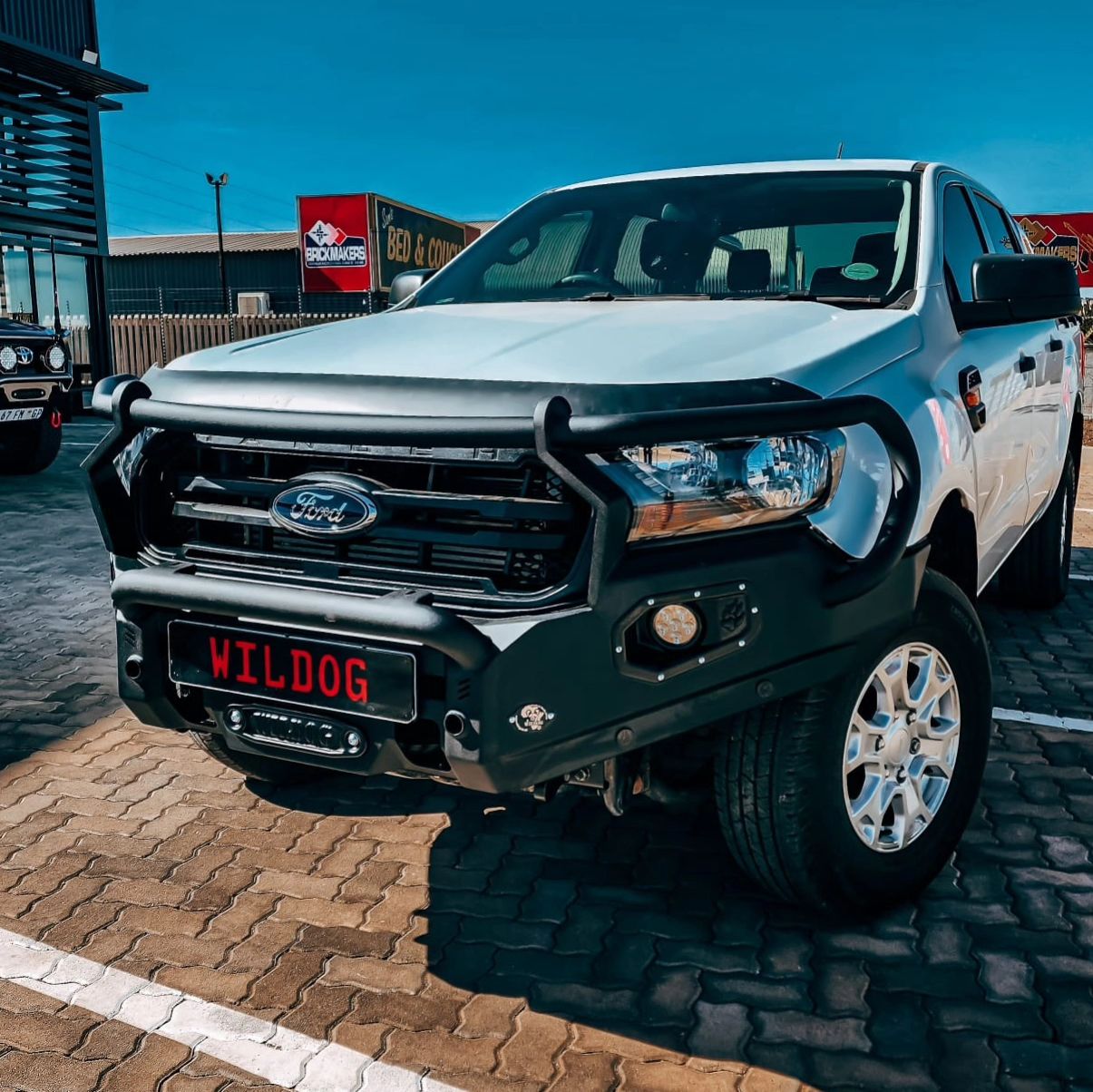 Ford Ranger/Everest PX2/3 2016-2022 Wildog Hunter (Nudge Incl) Bull Bar - Image 4