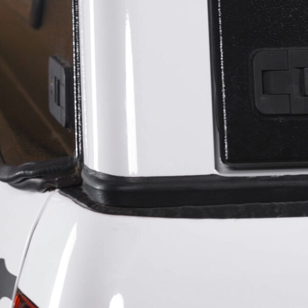 Toyota Hilux D4D Bushtech Aluminium Canopy - Image 8