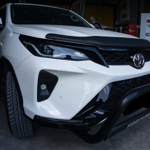 Toyota Fortuner GD6 2023+ Matt Black Bonnet Guard