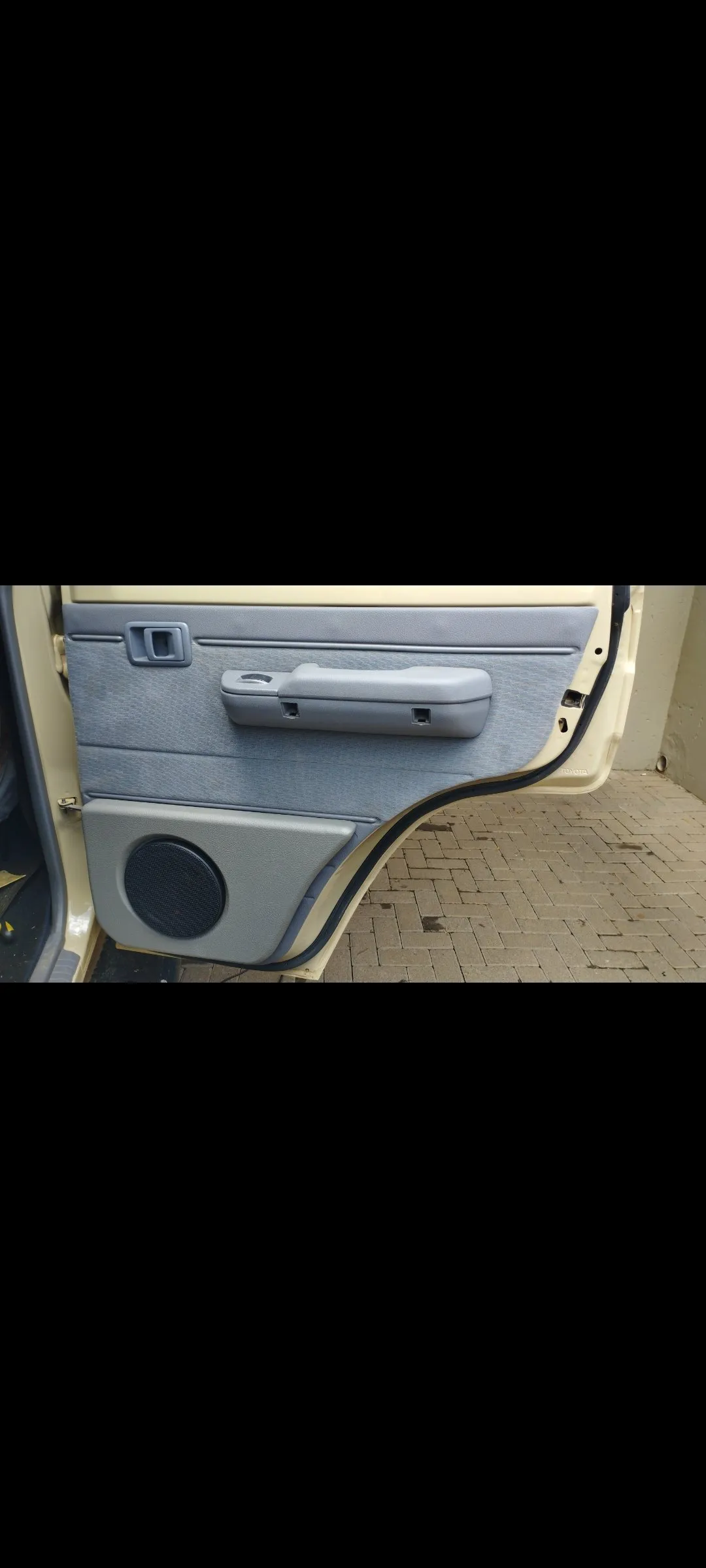 Toyota Land Cruiser 79/76 2009+ Double Cab Allis Front & Rear Door Speaker Panels Grey (Set of 4) - Image 3