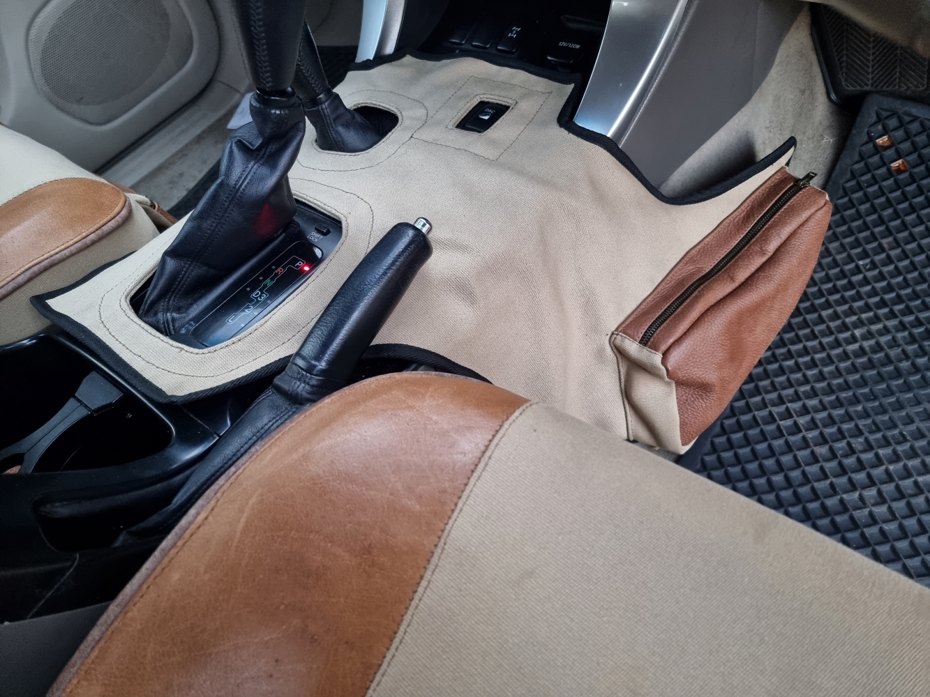 Stone Hill Transmission Cover - Exclusive Range