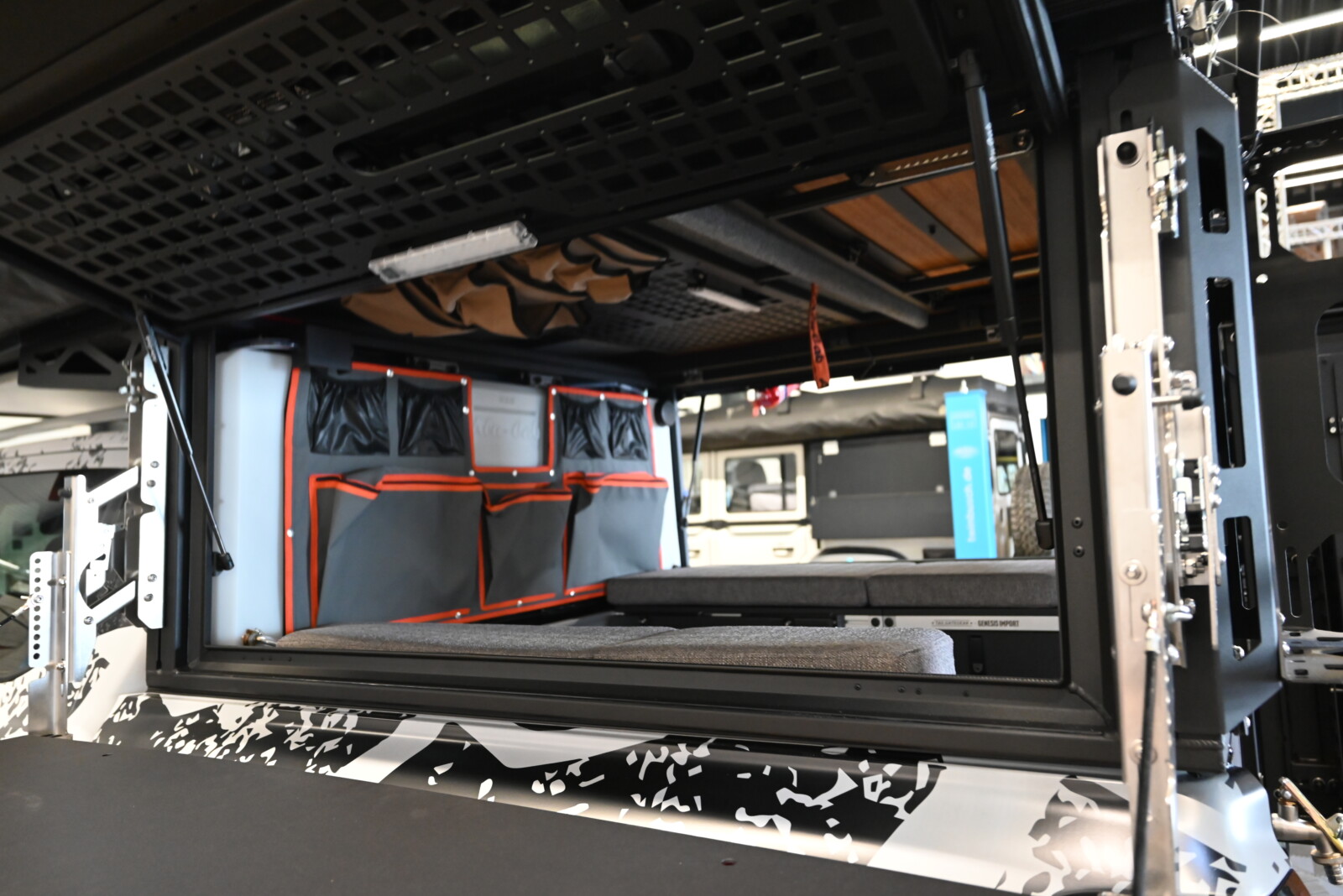 Alu-Cab ModCAP Camper - Land Cruiser 79 2009+ Double Cab - Image 5