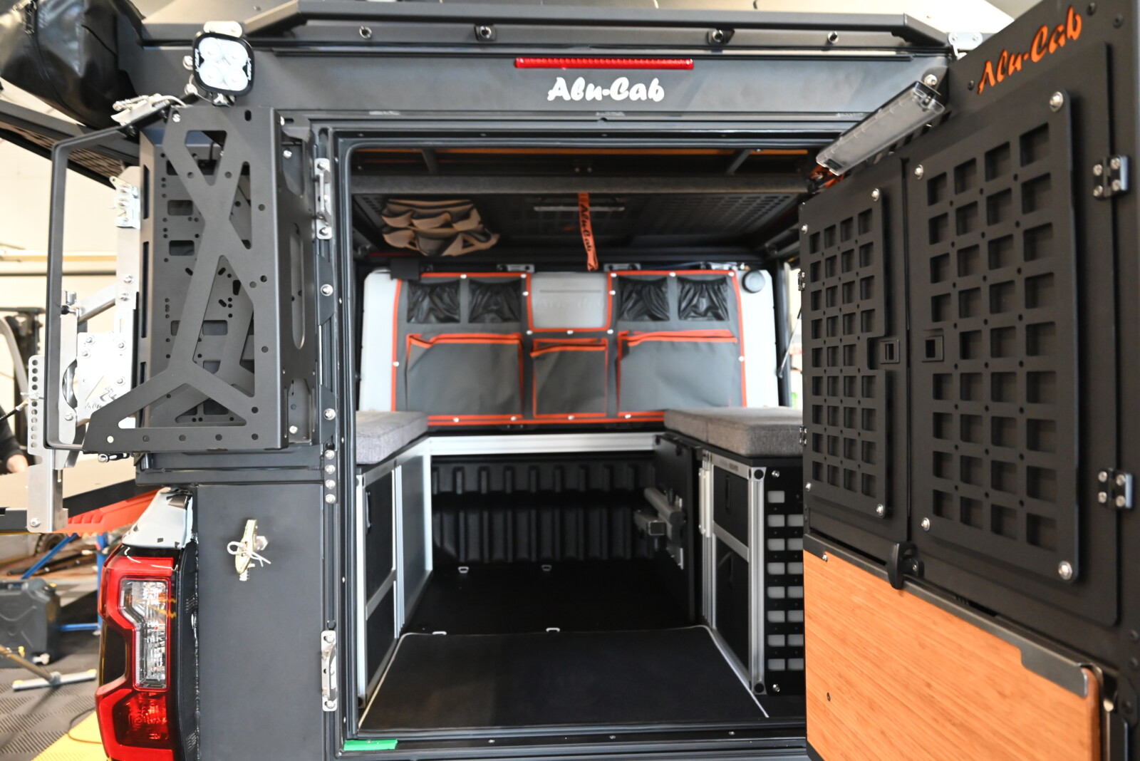 Alu-Cab ModCAP Camper - Land Cruiser 79 2009+ Double Cab - Image 4
