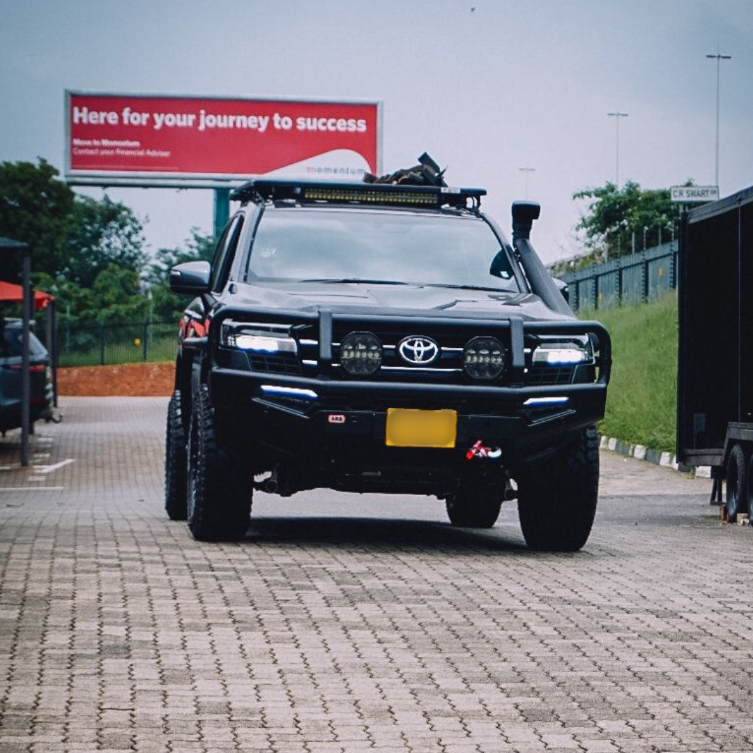 Transforming the Toyota Land Cruiser 300 GXR into an Off-Road Beast: A Comprehensive 4×4 Fitment