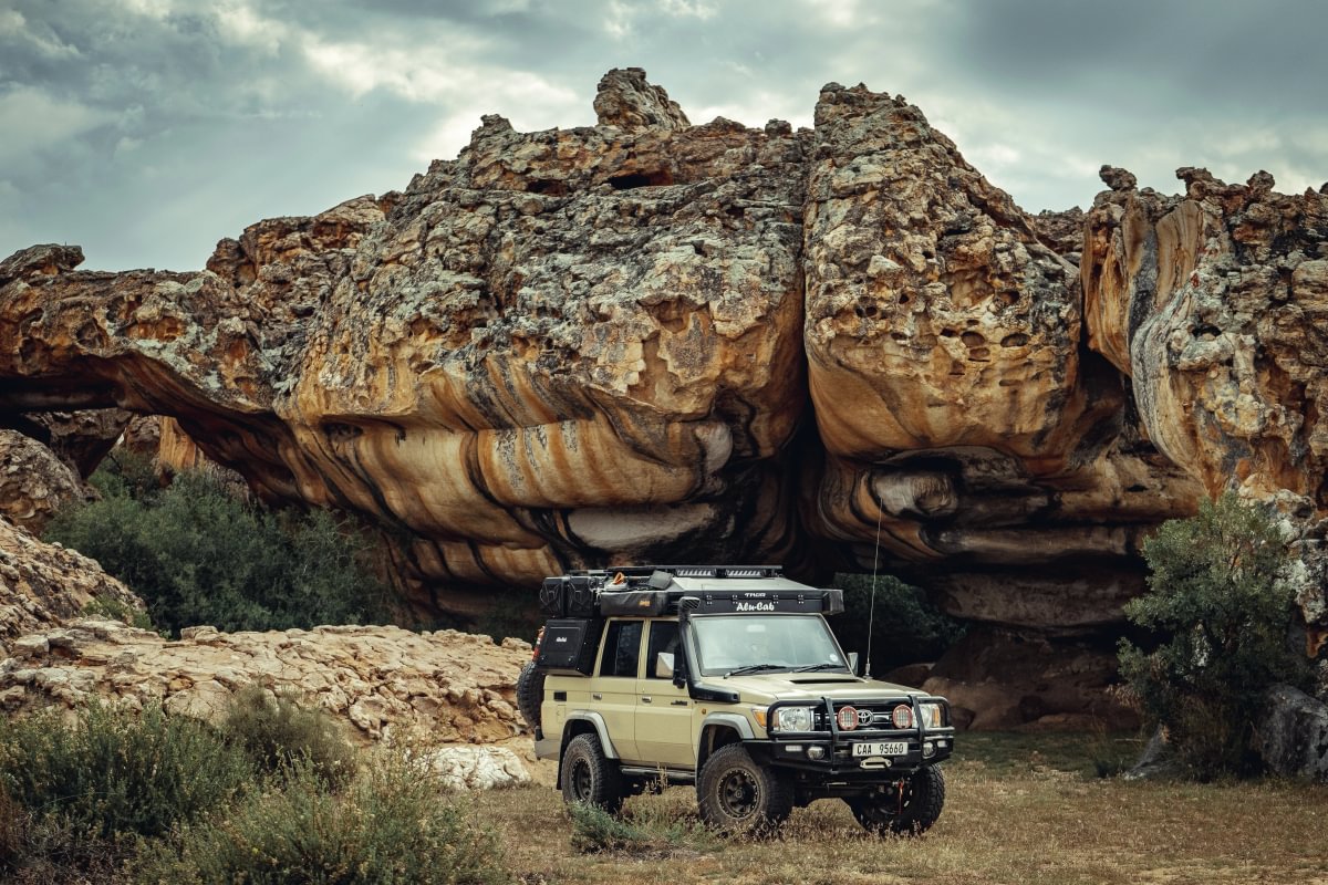 Toyota Land Cruiser 76 Series 2009+ Alu-Cab Thor Roof Conversion - Image 6