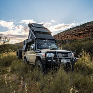 Toyota Land Cruiser 76 Series 2009+ Alu-Cab Thor Roof Conversion