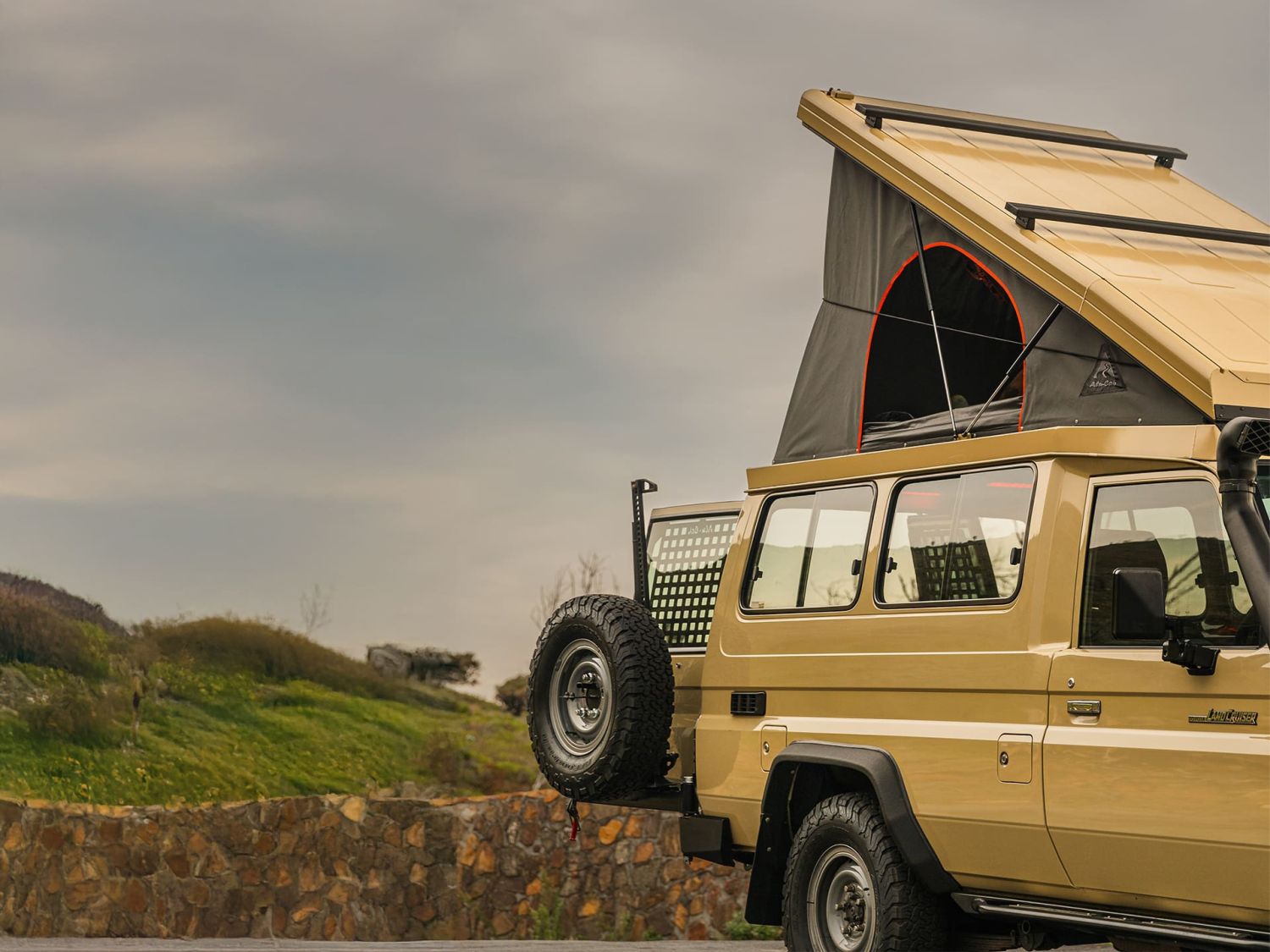 Toyota Land Cruiser 78 Series 2009+ Alu-Cab Hercules Roof Conversion - Image 4