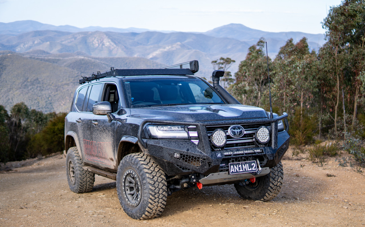 Toyota Land Cruiser 300 2021+ Offroad Animal Toro Bull Bar - Image 2