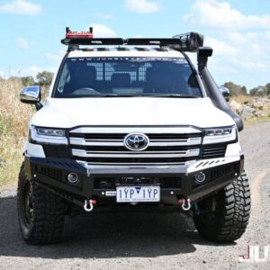Toyota Land Cruiser 300 2021+ Jungle Deluxe (Non-Hoop) Bull Bar
