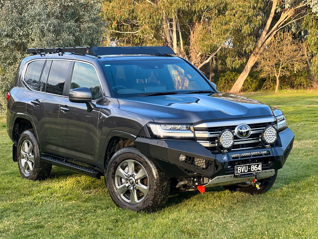 Toyota Land Cruiser 300 2021+ Offroad Animal Predator Bull Bar - Image 2