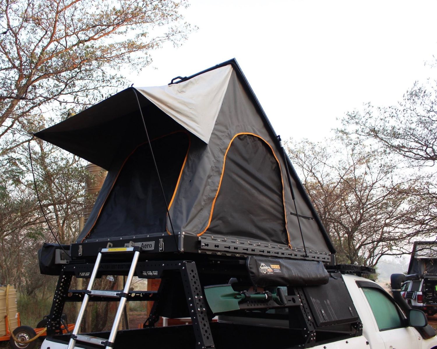 Quick Pitch Aero Lightweight Rooftop Tent