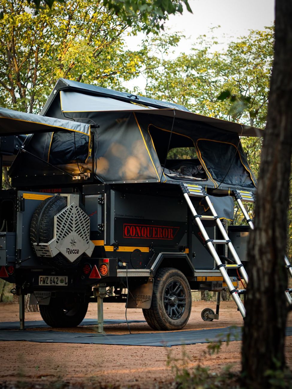 Quick Pitch Nyumba Family Rooftop Tent
