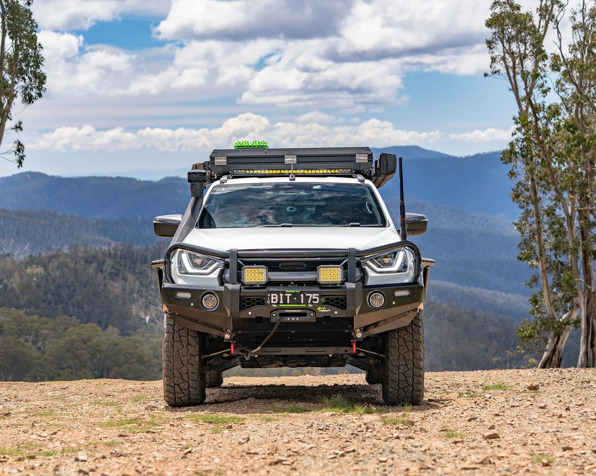 Isuzu D-Max 2022+ Ironman Deluxe Bull Bar
