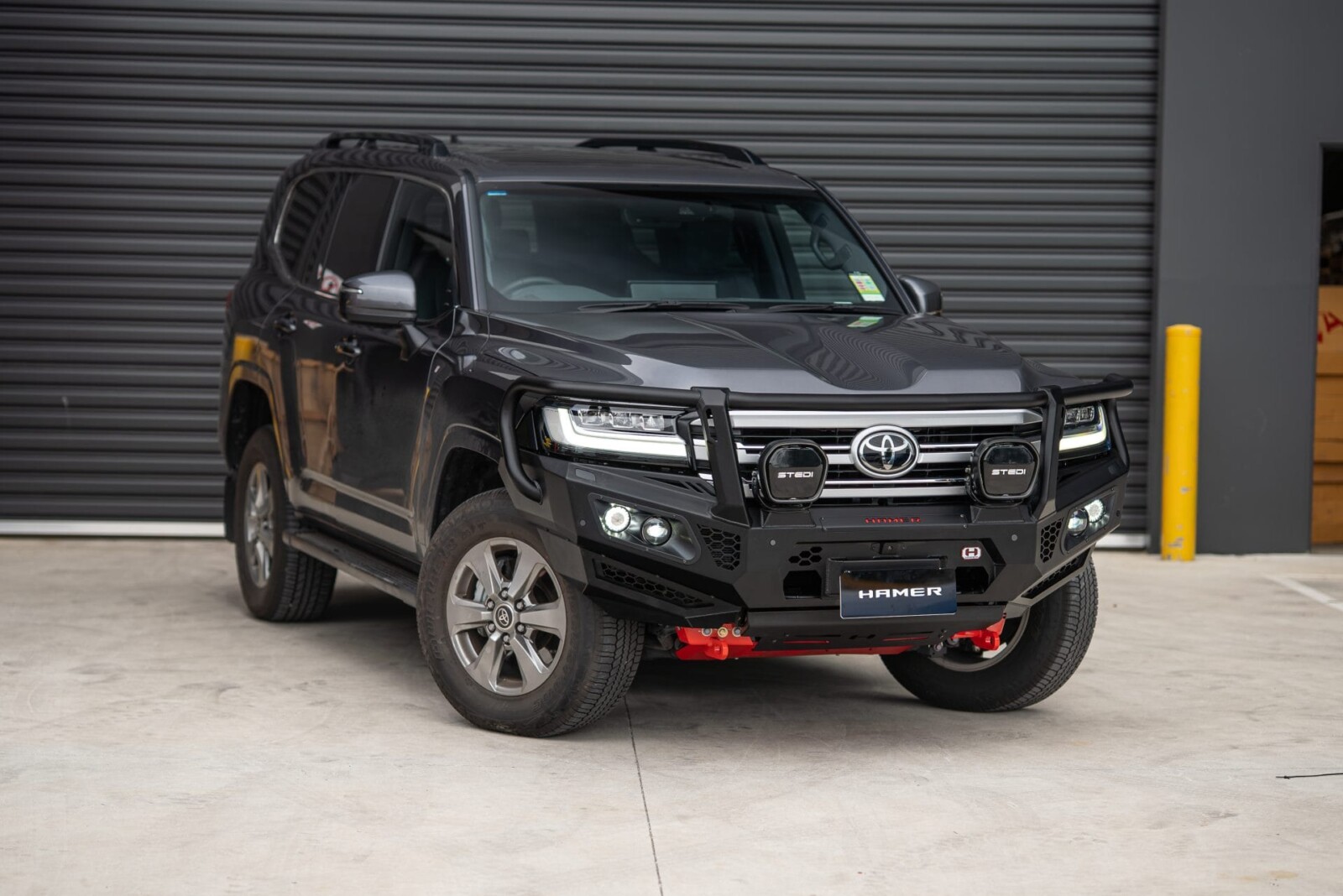 Toyota Land Cruiser 300 2021+ Hamer King Plus Series Bull Bar - Image 4