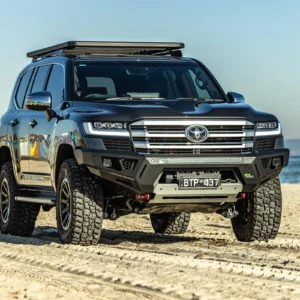 Toyota Land Cruiser 300 2021+ Ironman Raid Bull Bar