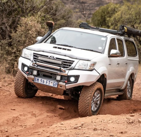 Toyota Hilux D4D 2011-2015 Rhino Evolution 3D Bull Bar