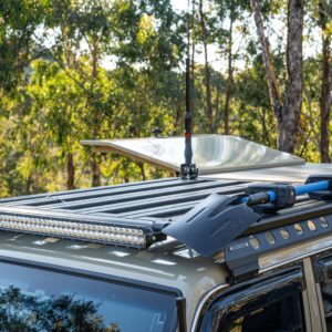 Toyota Land Cruiser 76 Series 2009+ Double Cab Rhino-Rack Pioneer 6 + Backbone