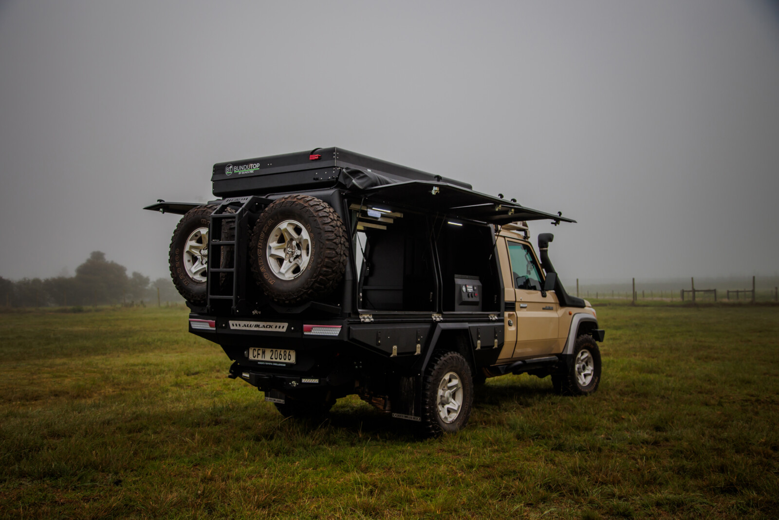Toyota Land Cruiser 79 2009+ Alublack Flatbed - Image 2