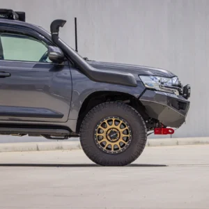 Toyota Land Cruiser 200 VX V8 2007-2020 Ironman Snorkel