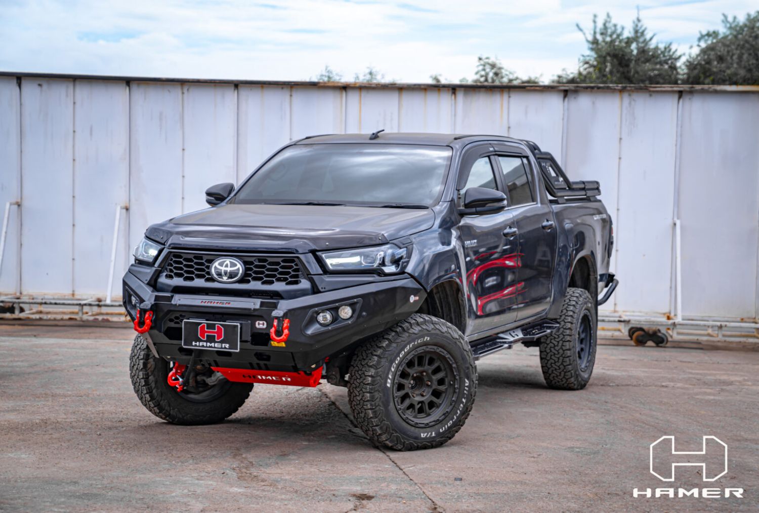 Toyota Hilux GD6 Raider 2024-2025 (No Wheel Arches) Hamer King Series Bull Bar - Image 4