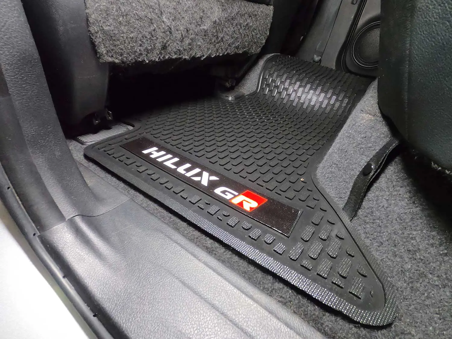 Toyota Hilux GRS II/III Addo Floor Mats - Image 3