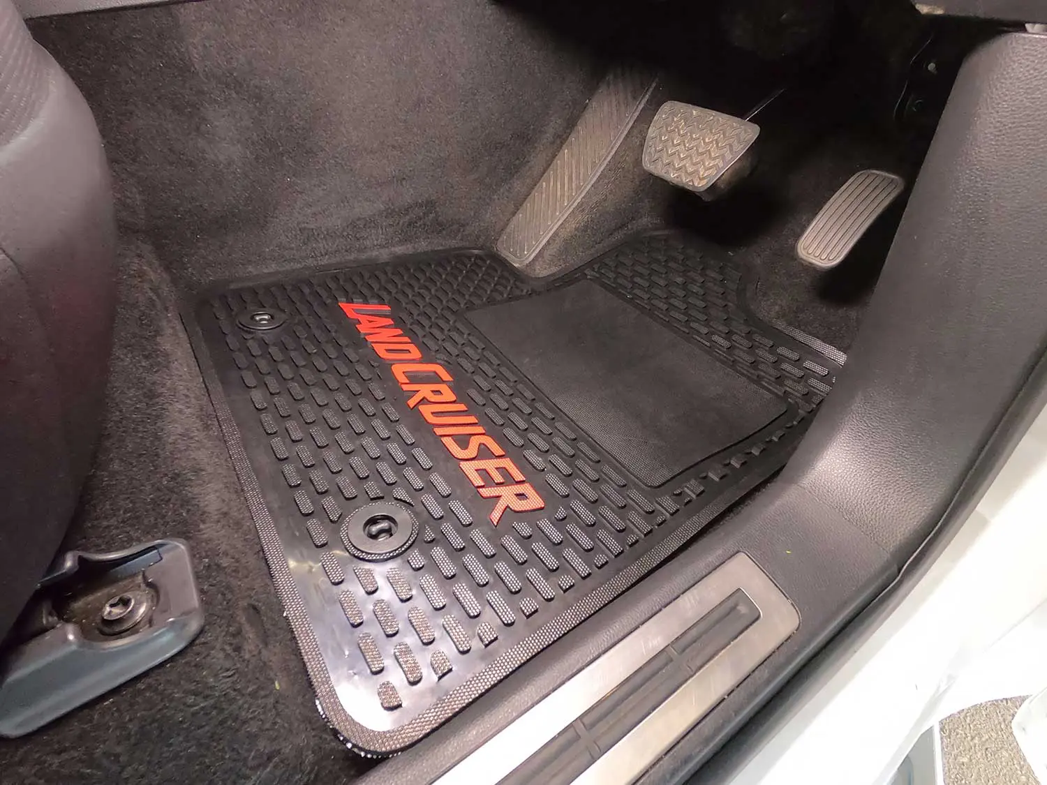 Toyota Land Cruiser 300 Series GR-S 2021+ Addo Floor Mats - Image 2