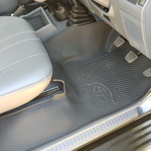 Toyota Land Cruiser 79 Series 2009+ Heavy Duty Rubber Floor Mats