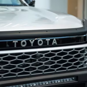 Toyota Hilux Travo 2026+ Bonnet Guard
