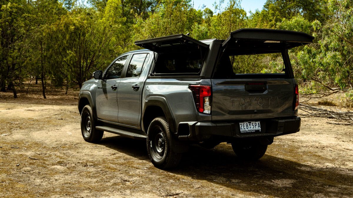 Toyota Hilux Travo 2026+ Alu-Cab Contour Canopy - Image 4