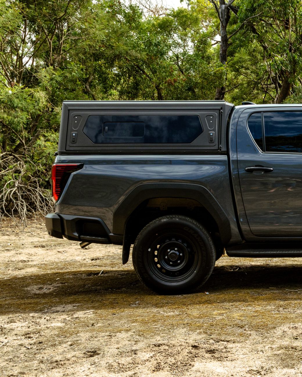 Toyota Hilux Travo 2026+ Alu-Cab Contour Canopy