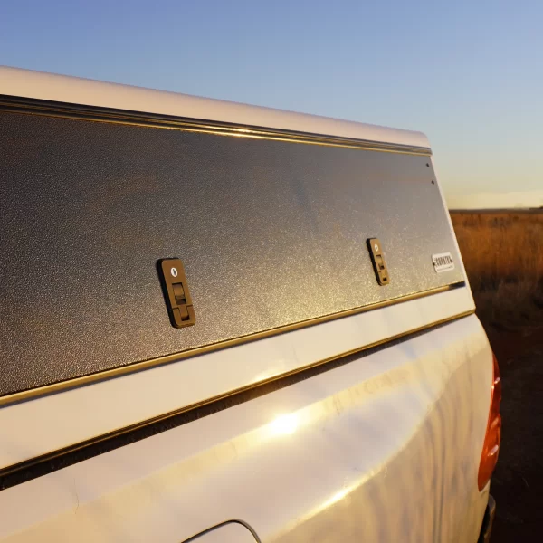 Toyota Hilux D4D 2005-2015 Big Country Canopy - Image 3