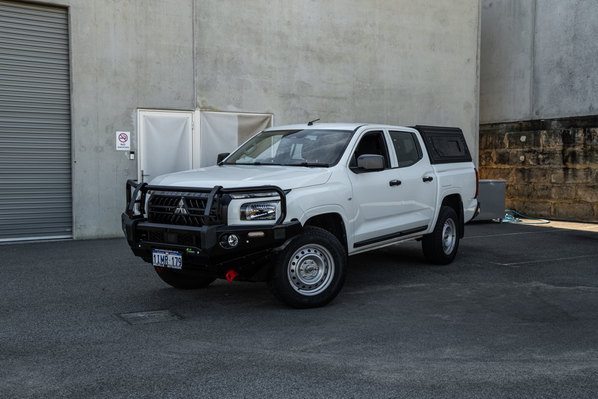 Mitsubishi Triton MV 2025+ Alu-Cab Contour Canopy - Image 8