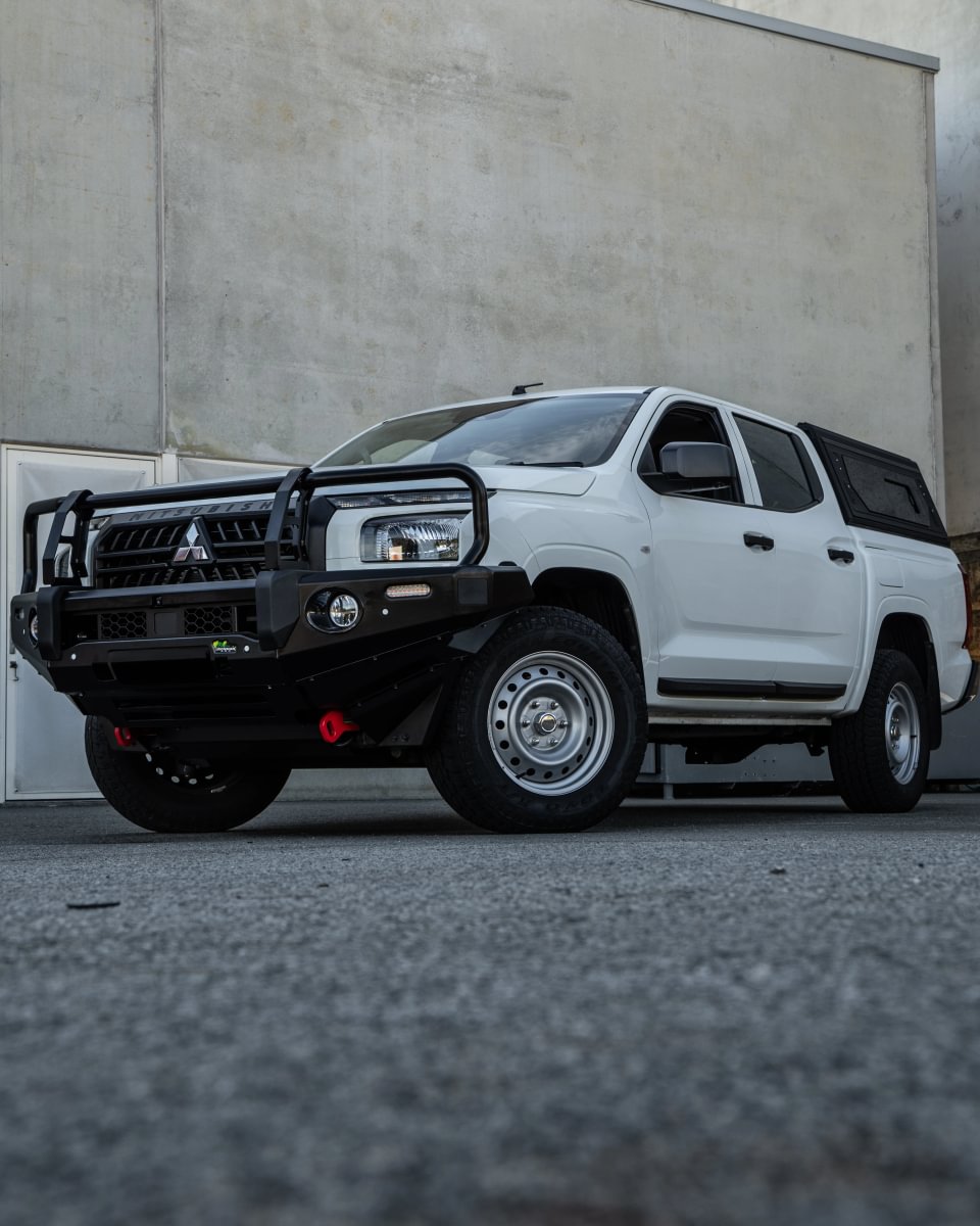 Mitsubishi Triton MV 2025+ Alu-Cab Contour Canopy - Image 2